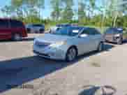 2013 Hyundai Sonata SE with VIN 5NPEC4AC2DH679274, listed as a IAAI auction lot 43135695 with 166,682 mi miles and . Bid and sale history available at DreamBid. Image 2.