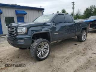 2018 GMC Sierra 1500 с VIN 1GTV2LEC9JZ307006, выставлен на аукционе Copart как лот 62331545 с пробегом 91 205 миль миль и Списание • Salvage title. История ставок и продаж доступна на DreamBid. Изображение 1.