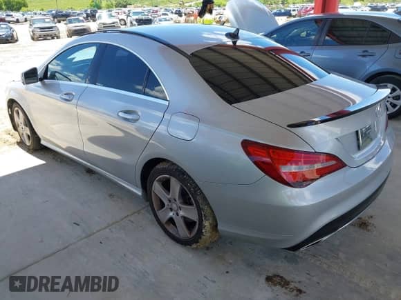 2017 Mercedes-Benz CLA 250 с VIN WDDSJ4EB0HN449187, выставлен на аукционе IAAI как лот 42989322 с пробегом 55 854 миль миль и . История ставок и продаж доступна на DreamBid. Изображение 3.