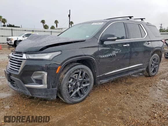 2023 Chevrolet Traverse Premier z VIN 1GNERKKW4PJ178661, wystawiony jako Copart lot #63104075 z przebiegiem 35 802 mil mil oraz Czysty tytuł • Clean title. Historia ofert i sprzedaży dostępna na DreamBid. Obrazek 1.