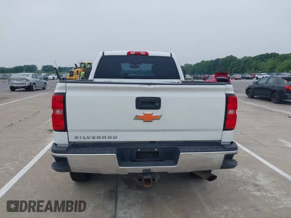 2016 Chevrolet Silverado 2500HD Work Truck z VIN 1GC2KUEG0GZ137431, wystawiony jako IAAI lot #42499894 z przebiegiem 228 740 mil mil oraz . Historia ofert i sprzedaży dostępna na DreamBid. Obrazek 16.