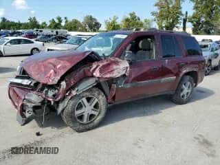 2004 Chevrolet TrailBlazer LS с VIN 1GNDT13S542446593, выставлен на аукционе Copart как лот 69777945 с пробегом Не указан миль и Списание • Salvage title. История ставок и продаж доступна на DreamBid. Изображение 1.
