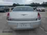 2006 Chrysler 300 with VIN 2C3KA43R66H484658, listed as a Copart auction lot 68155275 with 185,038 mi miles and Clean title. Bid and sale history available at DreamBid. Image 6.