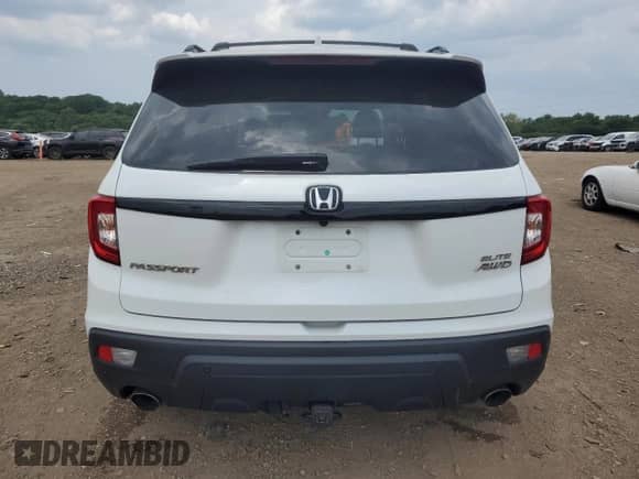 2021 Honda Passport Elite с VIN 5FNYF8H07MB011928, выставлен на аукционе Copart как лот 63740165 с пробегом 66 340 миль миль и Списание • Salvage title. История ставок и продаж доступна на DreamBid. Изображение 6.