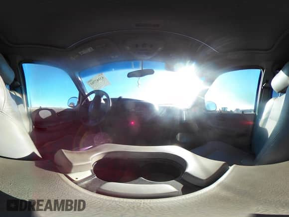 2003 Ford F-150 XLT z VIN 1FTRW08L43KC60950, wystawiony jako IAAI lot #43387761 z przebiegiem Nie podano mil oraz . Historia ofert i sprzedaży dostępna na DreamBid. Obrazek 18.