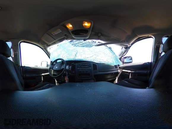 2005 Dodge 2500 SLT z VIN 3D7KS28C75G865201, wystawiony jako IAAI lot #41966057 z przebiegiem 201 068 mil mil oraz . Historia ofert i sprzedaży dostępna na DreamBid. Obrazek 18.