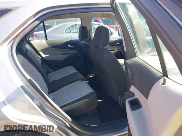 2023 Chevrolet Equinox LS z VIN 3GNAXSEG5PL199875, wystawiony jako IAAI lot #41727610 z przebiegiem 20 086 mil mil oraz . Historia ofert i sprzedaży dostępna na DreamBid. Obrazek 8.