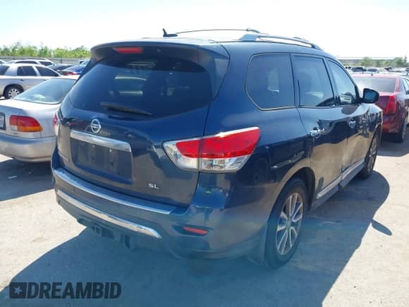 2014 Nissan Pathfinder SV z VIN 5N1AR2MN9EC687010, wystawiony jako IAAI lot #41982320 z przebiegiem 173 138 mil mil oraz . Historia ofert i sprzedaży dostępna na DreamBid. Obrazek 4.