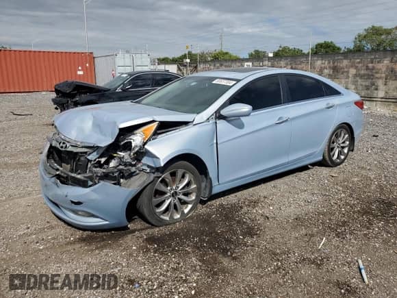 2012 Hyundai Sonata Limited с VIN 5NPEC4AC9CH425625, выставлен на аукционе Copart как лот 80637304 с пробегом 136 103 миль миль и Списание • Salvage title. История ставок и продаж доступна на DreamBid. Изображение 1.
