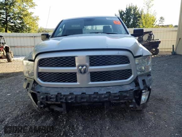 2013 Ram 1500 Express z VIN 1C6RR7FT0DS586045, wystawiony jako Copart lot #71265135 z przebiegiem 124 623 mil mil oraz Szkoda całkowita • Salvage title. Historia ofert i sprzedaży dostępna na DreamBid. Obrazek 5.