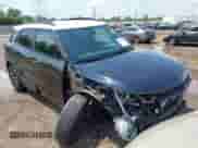 2025 Chevrolet TrailBlazer ACTIV z VIN KL79MSSL1SB010703, wystawiony jako IAAI lot #42538569 z przebiegiem 9 134 mil mil oraz . Historia ofert i sprzedaży dostępna na DreamBid. Obrazek 1.