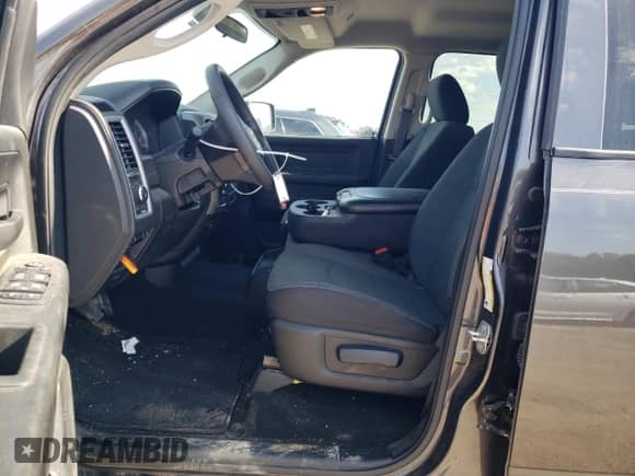 2023 Ram 1500 Tradesman z VIN 3C6RR7KG1PG664062, wystawiony jako Copart lot #68366055 z przebiegiem 30 273 mil mil oraz Szkoda całkowita • Salvage title. Historia ofert i sprzedaży dostępna na DreamBid. Obrazek 7.