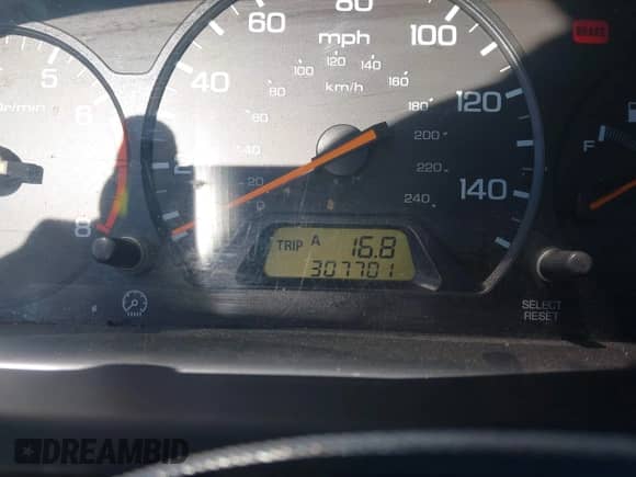 2002 Honda Accord SE with VIN 1HGCG66882A006393, listed as a IAAI auction lot 43458349 with 307,701 mi miles and . Bid and sale history available at DreamBid. Image 7.