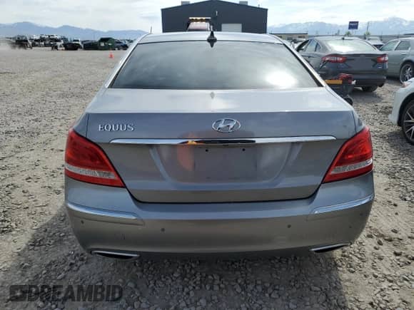 2011 Hyundai Equus Ultimate z VIN KMHGH4JF8BU029061, wystawiony jako Copart lot #53084865 z przebiegiem 96 248 mil mil oraz Szkoda całkowita • Salvage title. Historia ofert i sprzedaży dostępna na DreamBid. Obrazek 6.