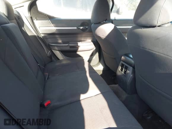 2010 Dodge Charger SXT с VIN 2B3CA3CV6AH311045, выставлен на аукционе IAAI как лот 43355485 с пробегом 195 246 миль миль и . История ставок и продаж доступна на DreamBid. Изображение 8.