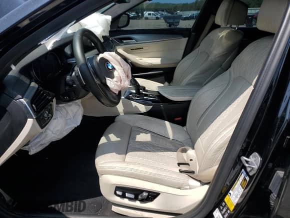 2018 BMW 5 Series 540i xDrive с VIN WBAJE7C58JWC54494, выставлен на аукционе Copart как лот 67609685 с пробегом 102 193 миль миль и На запчасти • Non repairable. История ставок и продаж доступна на DreamBid. Изображение 7.