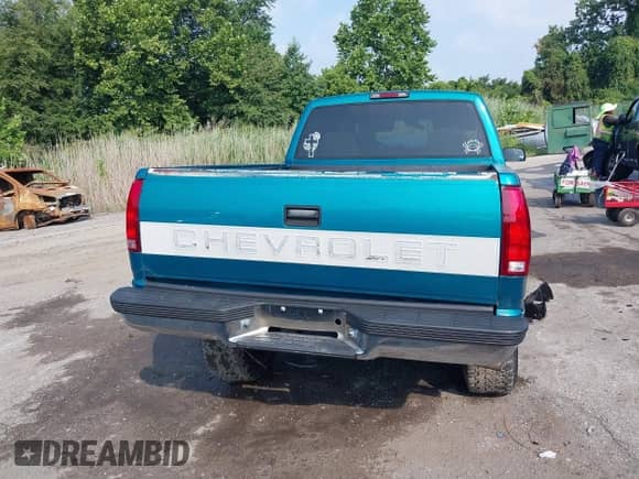 1996 Chevrolet Silverado 1500 with VIN 1GCEK14RXTZ182787, listed as a IAAI auction lot 42866446 with 152,872 mi miles and . Bid and sale history available at DreamBid. Image 15.