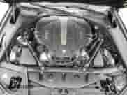 2016 BMW 5 Series 550i z VIN WBAKN9C50GD962143, wystawiony jako Copart lot #59698315 z przebiegiem 108 016 mil mil oraz Czysty tytuł • Clean title. Historia ofert i sprzedaży dostępna na DreamBid. Obrazek 11.