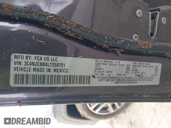 2020 Jeep Compass Latitude z VIN 3C4NJCBB4LT258791, wystawiony jako IAAI lot #42699336 z przebiegiem 36 583 mil mil oraz . Historia ofert i sprzedaży dostępna na DreamBid. Obrazek 9.