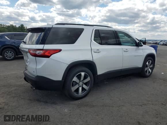 2019 Chevrolet Traverse LT z VIN 1GNEVHKW3KJ261313, wystawiony jako Copart lot #71074755 z przebiegiem 68 736 mil mil oraz Szkoda całkowita • Salvage title. Historia ofert i sprzedaży dostępna na DreamBid. Obrazek 3.