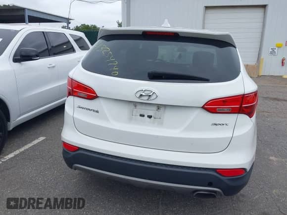 2016 Hyundai Santa Fe с VIN 5XYZT3LB5GG335983, выставлен на аукционе IAAI как лот 43254740 с пробегом 143 806 миль миль и . История ставок и продаж доступна на DreamBid. Изображение 16.