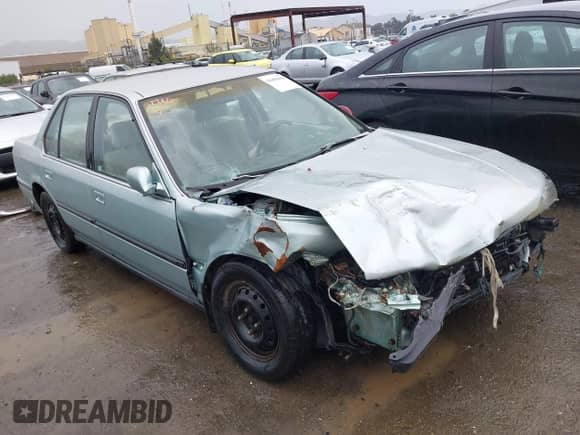 1992 Honda Accord LX z VIN JHMCB7654NC058331, wystawiony jako IAAI lot #41496056 z przebiegiem 287 769 mil mil oraz . Historia ofert i sprzedaży dostępna na DreamBid. Obrazek 1.