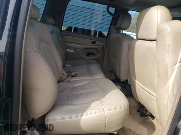 2002 Chevrolet Suburban LS с VIN 3GNEC16ZX2G307061, выставлен на аукционе Copart как лот 55502485 с пробегом Не указан миль и На запчасти • Non repairable. История ставок и продаж доступна на DreamBid. Изображение 12.