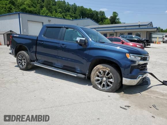 2022 Chevrolet Silverado 1500 LT with VIN 1GCPDDEK7NZ567068, listed as a Copart auction lot 59895415 with 49,321 mi miles and Salvage title. Bid and sale history available at DreamBid. Image 4.