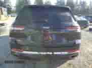 2024 Jeep Grand Cherokee Overland z VIN 1C4RJYD61R8923183, wystawiony jako Copart lot #42760905 z przebiegiem Nie podano mil oraz Szkoda całkowita • Salvage title. Historia ofert i sprzedaży dostępna na DreamBid. Obrazek 6.