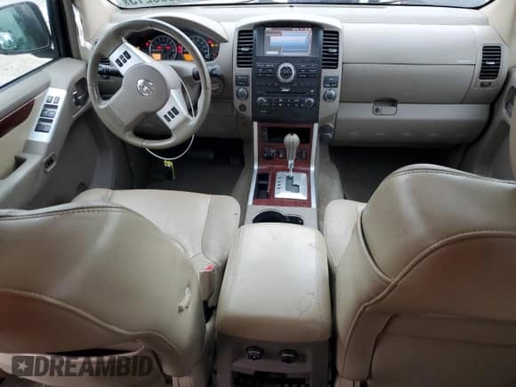 2011 Nissan Pathfinder LE z VIN 5N1AR1NBXBC634309, wystawiony jako Copart lot #58068215 z przebiegiem 182 020 mil mil oraz Czysty tytuł • Clean title. Historia ofert i sprzedaży dostępna na DreamBid. Obrazek 8.