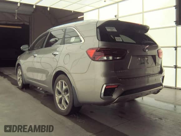 2019 Kia Sorento SX z VIN 5XYPK4A52KG525861, wystawiony jako Copart lot #68979905 z przebiegiem 185 223 mil mil oraz Czysty tytuł • Clean title. Historia ofert i sprzedaży dostępna na DreamBid. Obrazek 3.