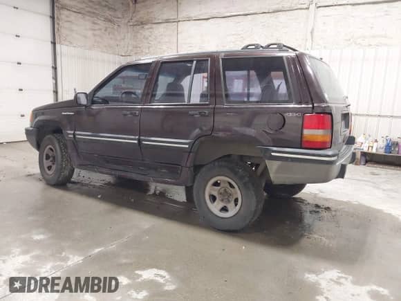 1993 Jeep Grand Cherokee with VIN 1J4GZ68S6PC579995, listed as a IAAI auction lot 43282637 with 172,681 mi miles and . Bid and sale history available at DreamBid. Image 3.