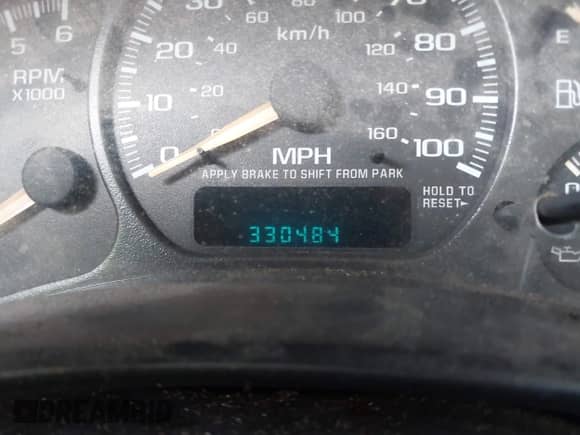 2002 Chevrolet Suburban LT с VIN 1GNEC16Z32J197548, выставлен на аукционе IAAI как лот 42258025 с пробегом 330 484 миль миль и . История ставок и продаж доступна на DreamBid. Изображение 7.