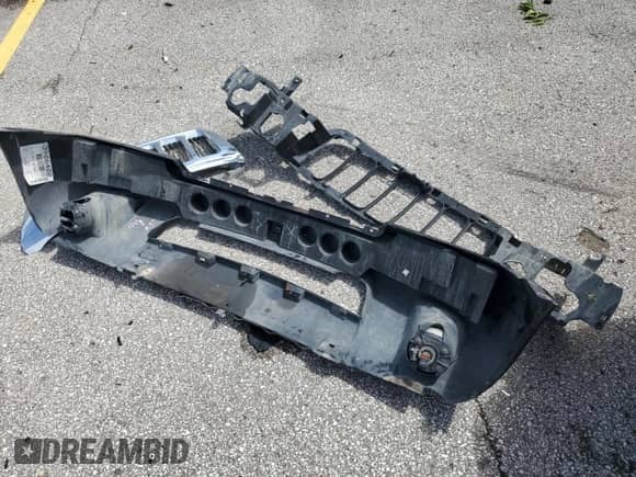 2004 Jeep Grand Cherokee Overland с VIN 1J8GW68J34C103309, выставлен на аукционе Copart как лот 65548855 с пробегом 96 096 миль миль и Списание • Salvage title. История ставок и продаж доступна на DreamBid. Изображение 12.