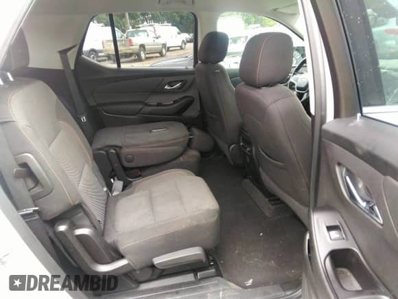 2019 Chevrolet Traverse LT Cloth z VIN 1GNEVGKW0KJ157212, wystawiony jako IAAI lot #42800696 z przebiegiem 84 825 mil mil oraz . Historia ofert i sprzedaży dostępna na DreamBid. Obrazek 8.