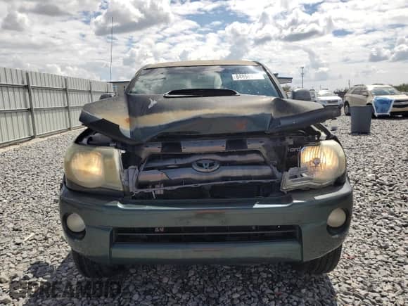 2010 Toyota Tacoma PreRunner z VIN 5TEJU4GN7AZ708023, wystawiony jako Copart lot #84866105 z przebiegiem 195 283 mil mil oraz Szkoda całkowita • Salvage title. Historia ofert i sprzedaży dostępna na DreamBid. Obrazek 5.