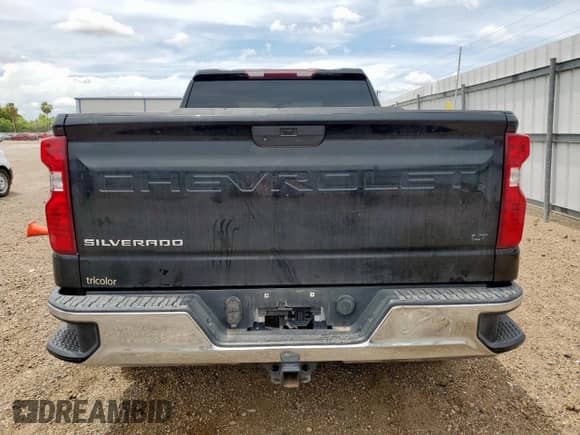 2019 Chevrolet Silverado 1500 LT with VIN 3GCPWCEK3KG162079, listed as a Copart auction lot 61602965 with 107,577 mi miles and Salvage title. Bid and sale history available at DreamBid. Image 6.