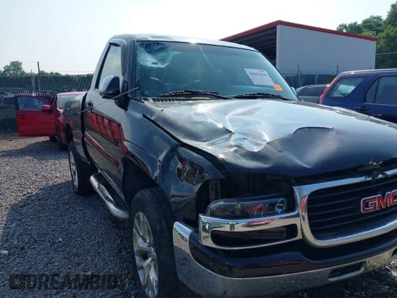 2002 GMC Sierra 1500 SLE z VIN 1GTEK14T52Z274044, wystawiony jako IAAI lot #42652944 z przebiegiem 154 078 mil mil oraz . Historia ofert i sprzedaży dostępna na DreamBid. Obrazek 18.
