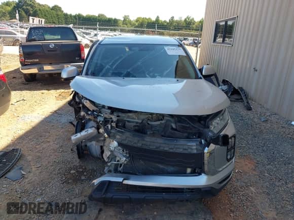 2021 Mitsubishi Outlander ES z VIN JA4APUAU0MU005863, wystawiony jako IAAI lot #43105275 z przebiegiem 65 449 mil mil oraz . Historia ofert i sprzedaży dostępna na DreamBid. Obrazek 13.