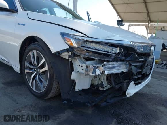 2018 Honda Accord Touring with VIN 1HGCV3F9XJA016936, listed as a IAAI auction lot 43050911 with 69,598 mi miles and . Bid and sale history available at DreamBid. Image 6.
