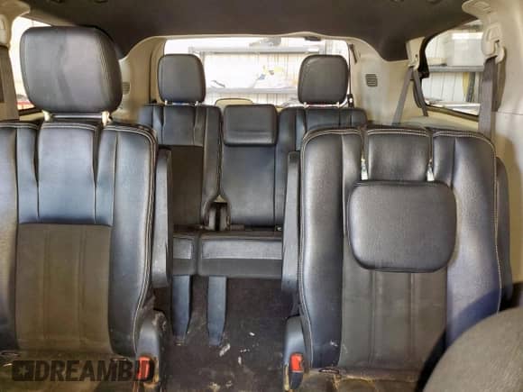 2019 Dodge Grand Caravan SXT z VIN 2C4RDGCGXKR712666, wystawiony jako Copart lot #64118595 z przebiegiem 195 737 mil mil oraz Szkoda całkowita • Salvage title. Historia ofert i sprzedaży dostępna na DreamBid. Obrazek 10.