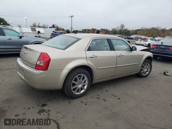 2008 Chrysler 300 Limited с VIN 2C3KK33G98H281160, выставлен на аукционе Copart как лот 74582974 с пробегом 109 385 миль миль и Списание • Salvage title. История ставок и продаж доступна на DreamBid. Изображение 3.
