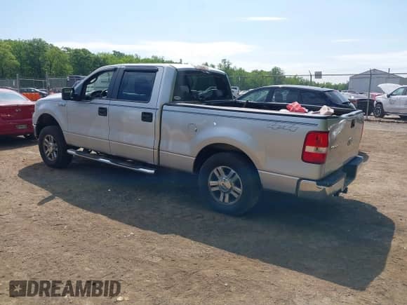2008 Ford F-150 XLT с VIN 1FTPW14V88FA65700, выставлен на аукционе IAAI как лот 42204460 с пробегом 109 230 миль миль и . История ставок и продаж доступна на DreamBid. Изображение 3.