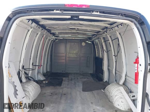 2017 Chevrolet Express Cargo с VIN 1GCZGHFG4H1337704, выставлен на аукционе IAAI как лот 42656873 с пробегом 81 292 миль миль и . История ставок и продаж доступна на DreamBid. Изображение 8.