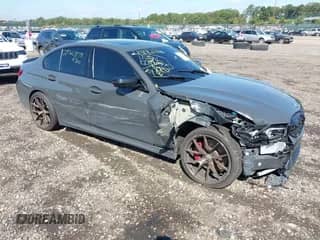 2023 BMW 3 Series M340i xDrive с VIN 3MW49FF03P8D25692, выставлен на аукционе IAAI как лот 43146126 с пробегом 39 841 миль миль и . История ставок и продаж доступна на DreamBid. Изображение 1.
