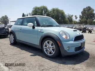 2013 MINI Hardtop S with VIN WMWSV3C5XDT390187, listed as a Copart auction lot 62964065 with 114,094 mi miles and Clean title. Bid and sale history available at DreamBid. Image 4.