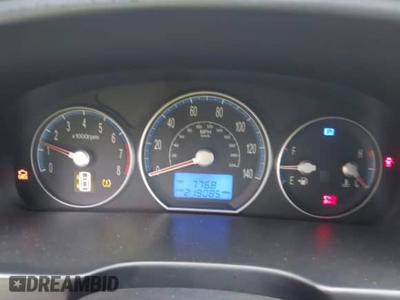 2008 Hyundai Santa Fe GLS с VIN 5NMSG73D98H156139, выставлен на аукционе IAAI как лот 42823604 с пробегом 219 085 миль миль и . История ставок и продаж доступна на DreamBid. Изображение 7.