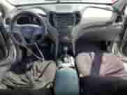 2017 Hyundai Santa Fe 2.4L с VIN 5XYZU3LB6HG487558, выставлен на аукционе Copart как лот 68765805 с пробегом 121 692 миль миль и Списание • Salvage title. История ставок и продаж доступна на DreamBid. Изображение 8.