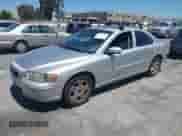 2007 Volvo S60 2.5L Turbo с VIN YV1RS592172627236, выставлен на аукционе IAAI как лот 42680586 с пробегом 161 275 миль миль и . История ставок и продаж доступна на DreamBid. Изображение 2.