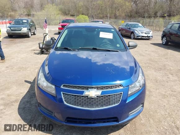 2013 Chevrolet Cruze LS with VIN 1G1PB5SH3D7167144, listed as a IAAI auction lot 42088497 with 215,322 mi miles and . Bid and sale history available at DreamBid. Image 6.